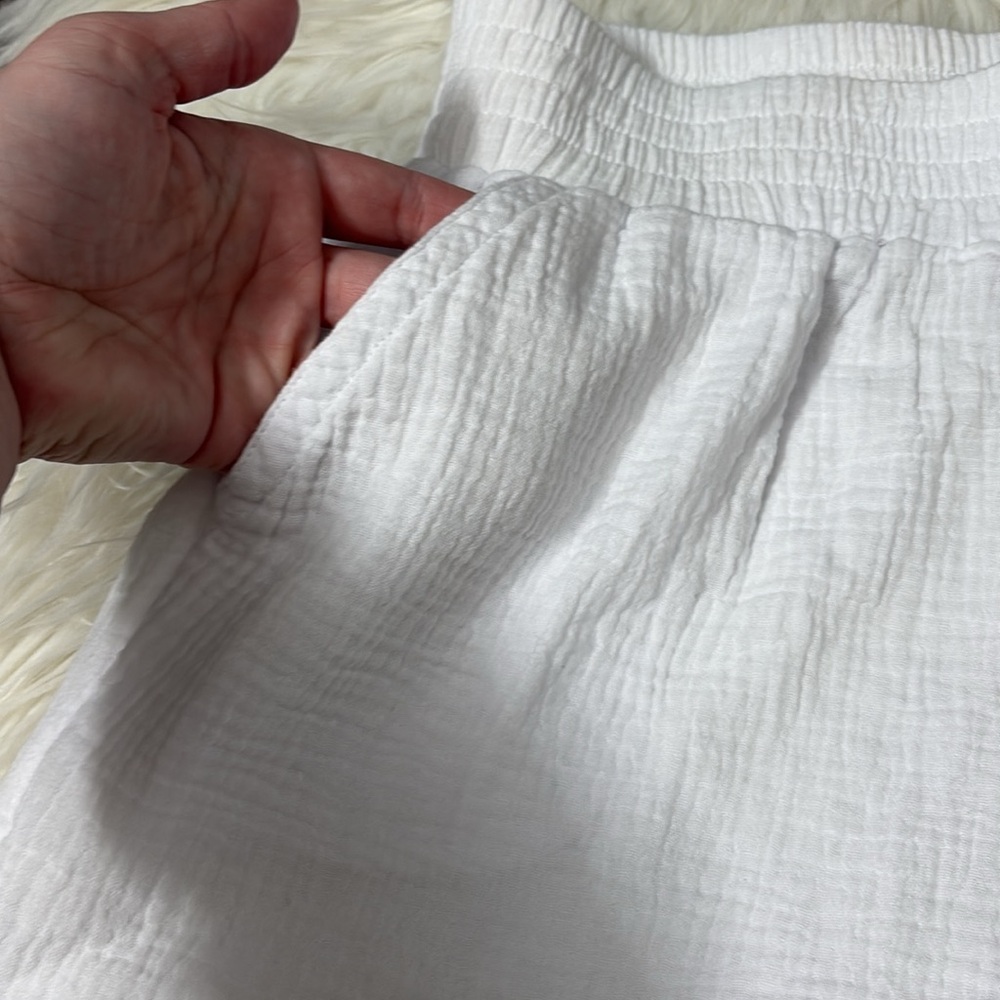 NWT DKNY White Gauze Pull On Shorts Size S 100% Cotton - Picture 4 of 11